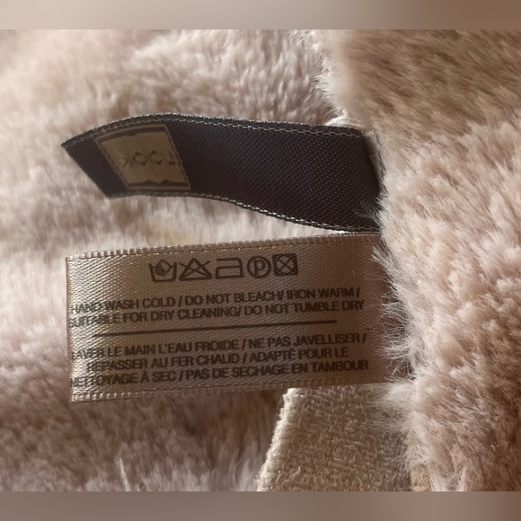 Look by M Vest Shawl - Picture 15 of 16